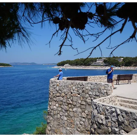 Miro Διαμέρισμα *