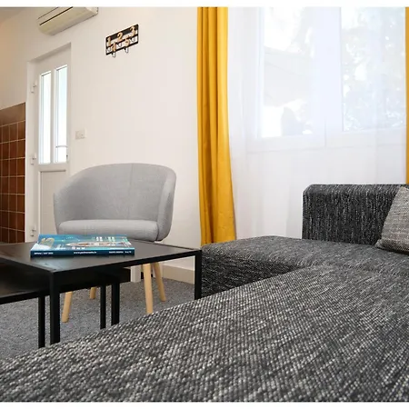 Miro * 프리모스턴